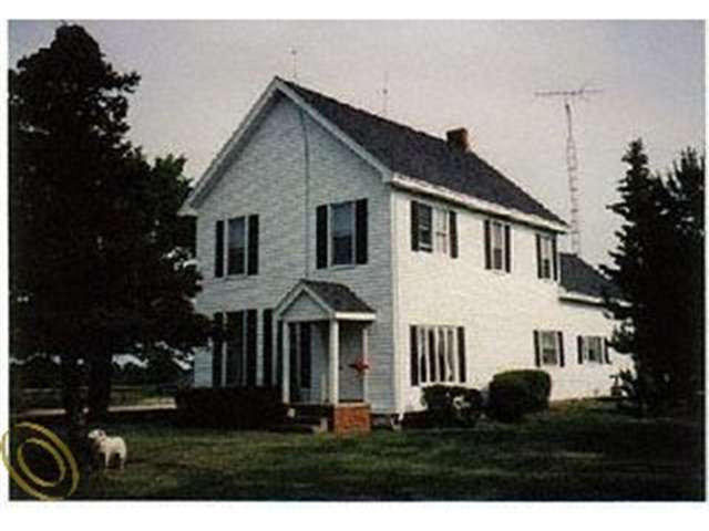 8850 Burt Road Capac, MI 48014 - Photo 1 of 6 31018314.JPG