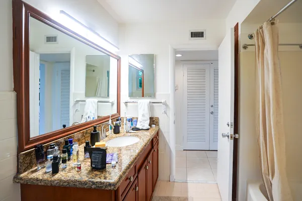 $6,200 | 216 32nd Street, West Palm Beach, FL 33407