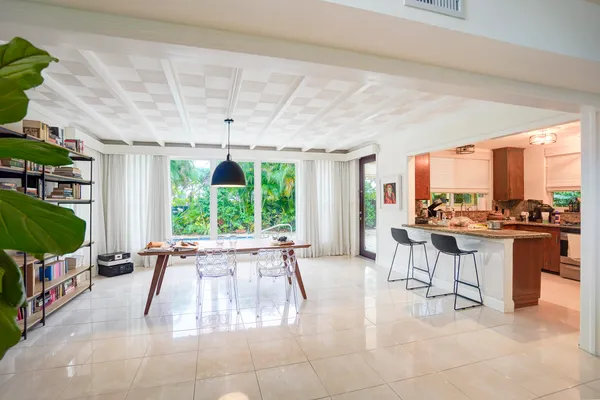 $6,200 | 216 32nd Street, West Palm Beach, FL 33407