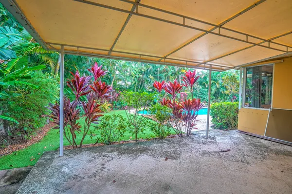 $6,200 | 216 32nd Street, West Palm Beach, FL 33407