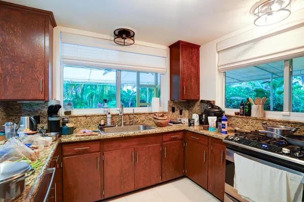 $6,200 | 216 32nd Street, West Palm Beach, FL 33407