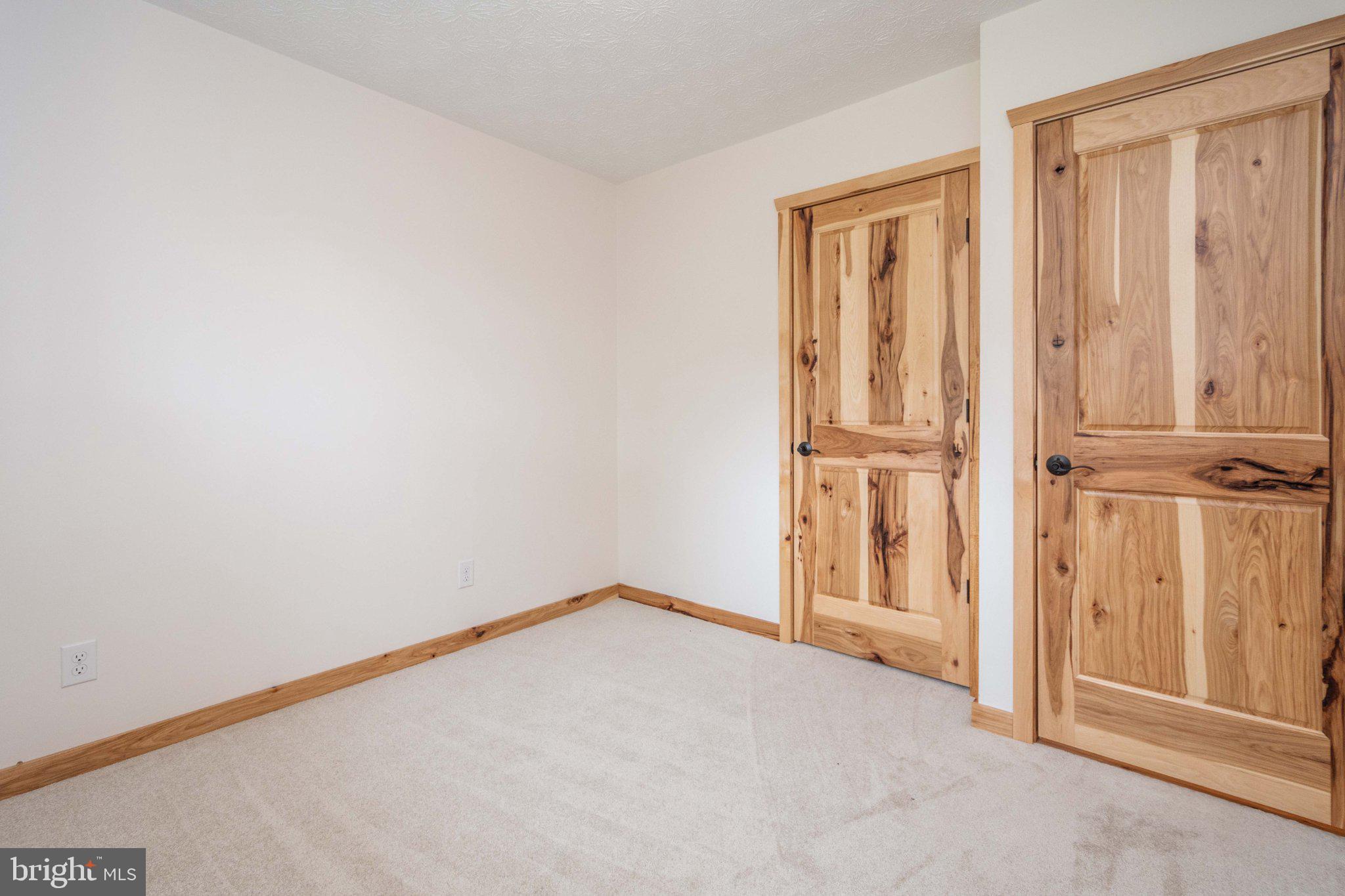 2155 Jennings Road Grantsville, MD 21536 - Photo 31 of 39 Serene space with natural wood accents.