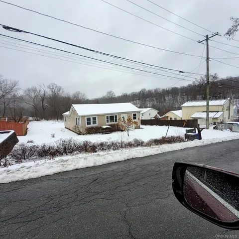 $2,700 | 8 Orchard Lake Drive, Monroe, NY 10950