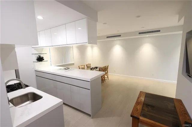 $3,900 | 9315 White Oak Avenue, Northridge, CA 91325