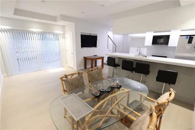 $3,900 | 9315 White Oak Avenue, Northridge, CA 91325