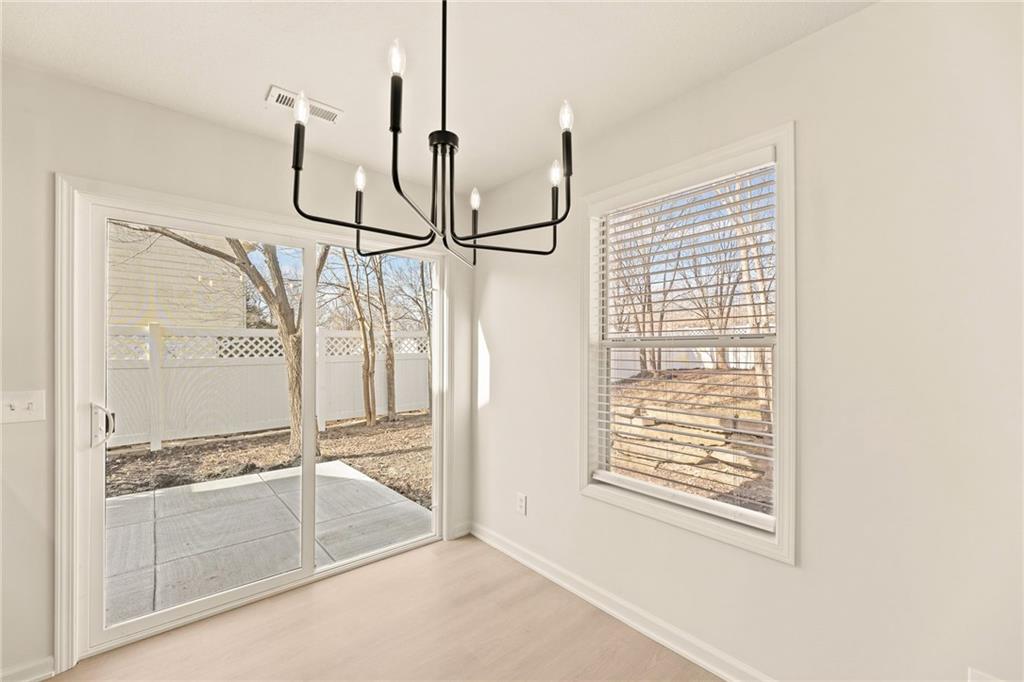 1820 Hampton Street Lawrence, KS 66046 - Photo 12 of 34