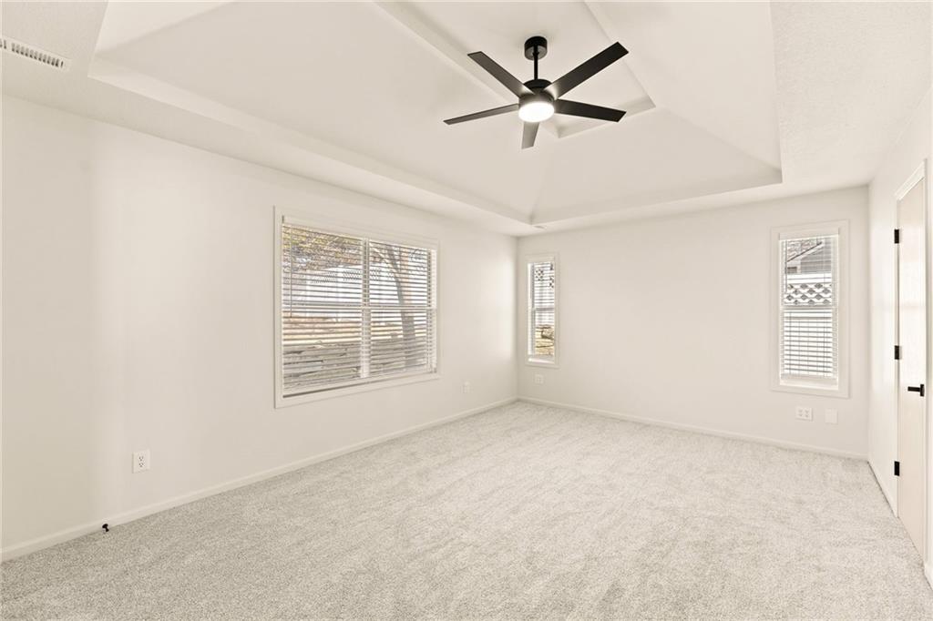 1820 Hampton Street Lawrence, KS 66046 - Photo 16 of 34