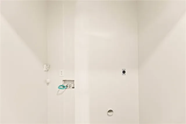 $340,000 | 1820 Hampton Street, Lawrence, KS 66046