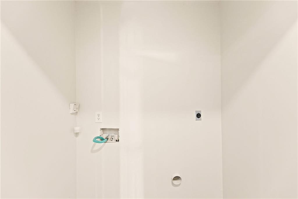 1820 Hampton Street Lawrence, KS 66046 - Photo 27 of 34