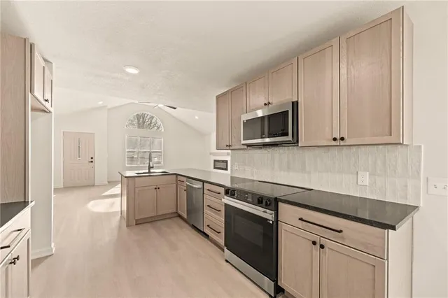 $340,000 | 1820 Hampton Street, Lawrence, KS 66046