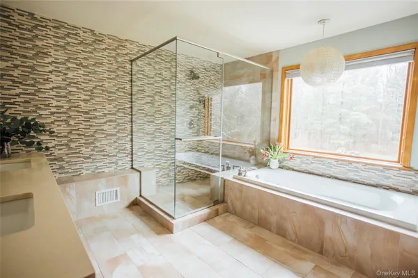 $1,200,000 | 58 Deer Run, Red Hook, NY 12571