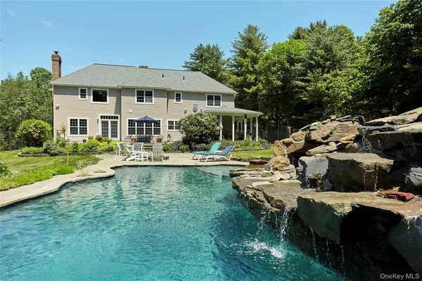 $1,200,000 | 58 Deer Run, Red Hook, NY 12571