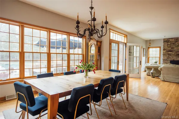 $1,200,000 | 58 Deer Run, Red Hook, NY 12571