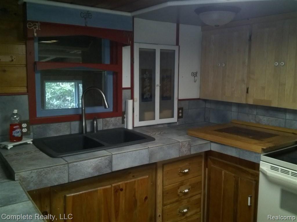 3930 Curtis Road Birch Run, MI 48415 - Photo 12 of 25 2013-10-07 12.59.16.jpg