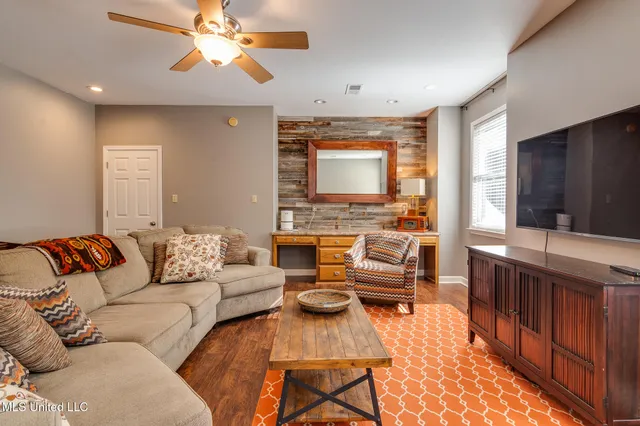 $920,000 | 268 Bonnie Blue Cove, Olive Branch, MS 38654