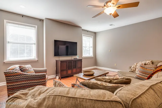 $920,000 | 268 Bonnie Blue Cove, Olive Branch, MS 38654