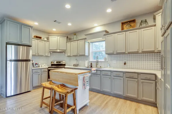 $899,900 | 268 Bonnie Blue Cove, Olive Branch, MS 38654