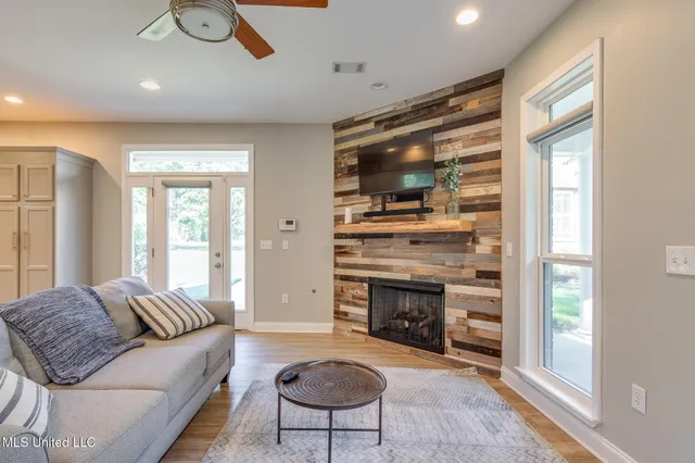 $920,000 | 268 Bonnie Blue Cove, Olive Branch, MS 38654