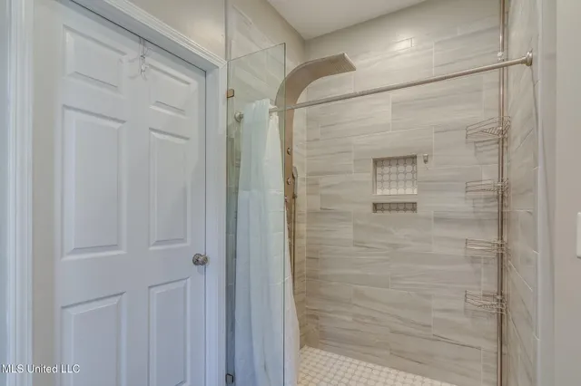 $920,000 | 268 Bonnie Blue Cove, Olive Branch, MS 38654