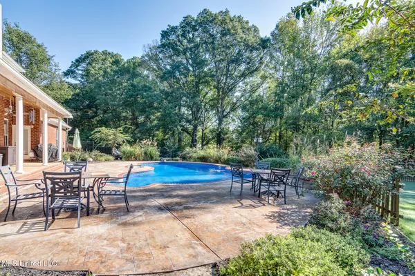 $899,900 | 268 Bonnie Blue Cove, Olive Branch, MS 38654
