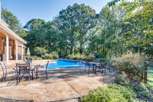 $920,000 | 268 Bonnie Blue Cove, Olive Branch, MS 38654