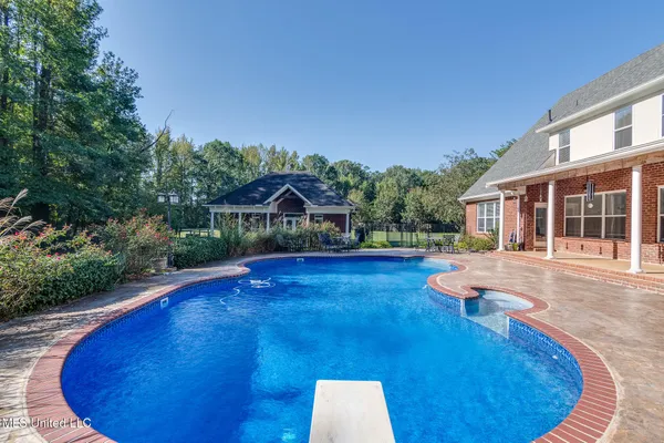 $899,900 | 268 Bonnie Blue Cove, Olive Branch, MS 38654