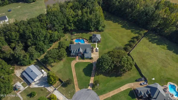 $899,900 | 268 Bonnie Blue Cove, Olive Branch, MS 38654