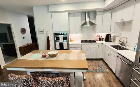 $599,000 | 625 Slaters Lane, Unit 107, Alexandria, VA 22314