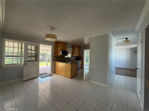 $3,900 | 10402 Bowen Circle, Garden Grove, CA 92843