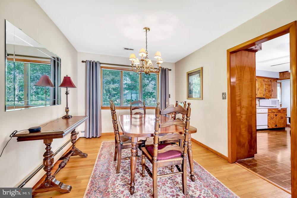 33 Spring Garden Road Robbinsville, NJ 08691 - Photo 13 of 30 Gallery Image 13