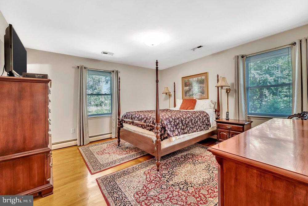 33 Spring Garden Road Robbinsville, NJ 08691 - Photo 17 of 30 Gallery Image 17