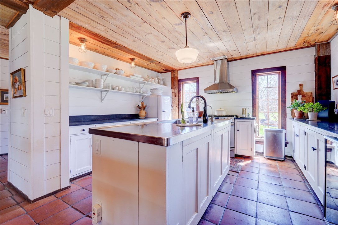 65 Mitchell Road Pittsford, NY 14534 - Photo 18 of 36