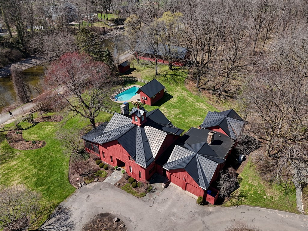 65 Mitchell Road Pittsford, NY 14534 - Photo 2 of 36