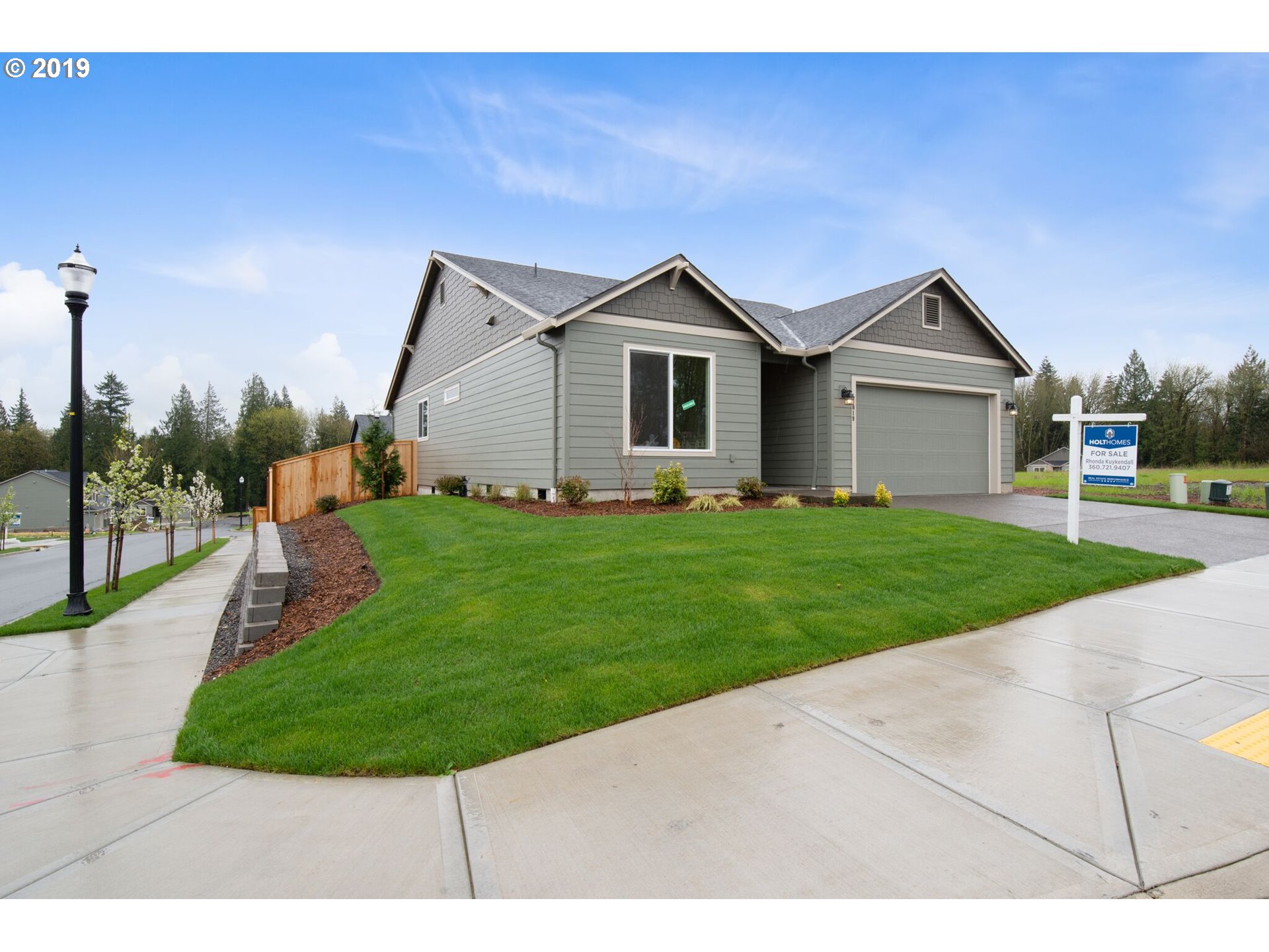 1812 Northeast 169th Street Ridgefield, WA 98642 - Photo 2 of 26