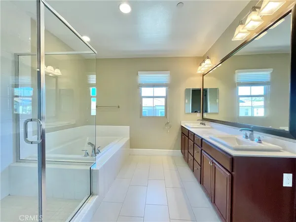 $7,300 | 71 Rexford, Irvine, CA 92620