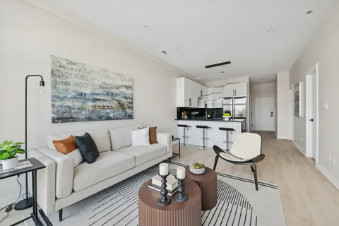 $460,000 | 1355 North Western Avenue, Unit 2A, Chicago, IL 60622