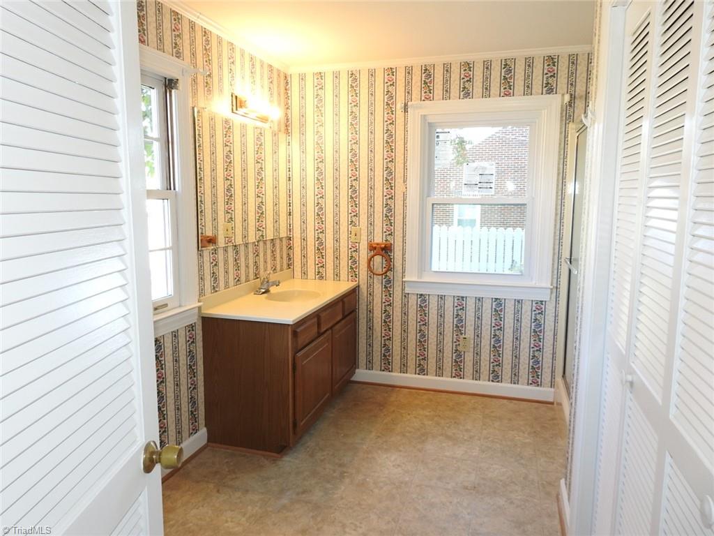 528 Winston Road Jonesville, NC 28642 - Photo 10 of 15 Gallery Image 10
