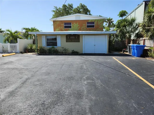 $1,500 | 155 110th Avenue, Unit 2, Treasure Island, FL 33706