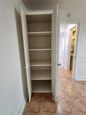 $1,500 | 155 110th Avenue, Unit 2, Treasure Island, FL 33706