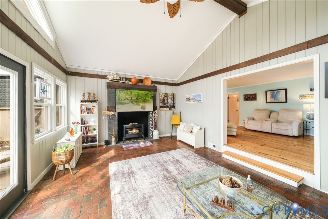 844 Monarch Shores Road Kilmarnock, VA 22482 - Photo 7 of 54