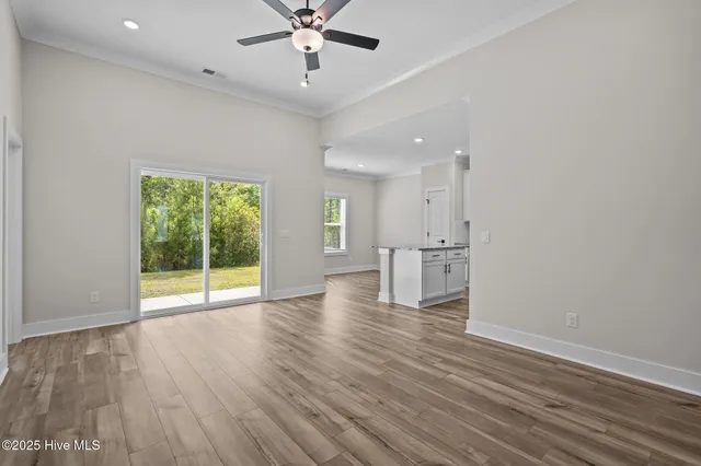 $373,900 | 103 Umbrella Palm Drive, Hampstead, NC 28443