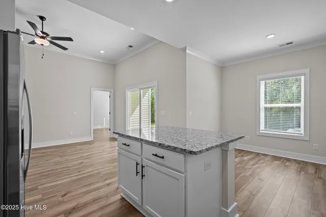 $373,900 | 103 Umbrella Palm Drive, Hampstead, NC 28443