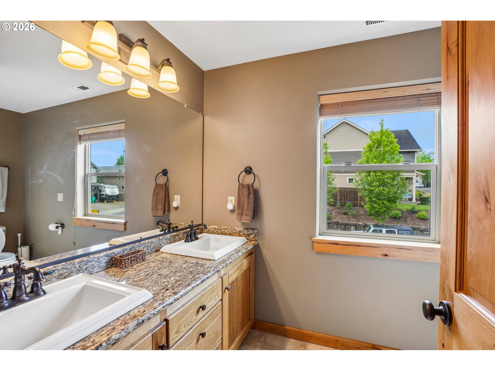 286 Southeast Condor Drive Gresham, OR 97080 - Photo 17 of 48