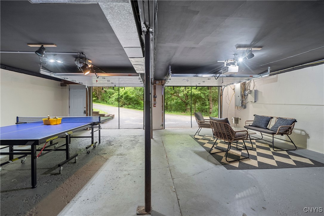 6139 Commane Road LaFayette, NY 13084 - Photo 36 of 49 Brand new garage doors and screens!