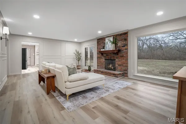 $1,150,000 | 11584 New London Drive, St. Louis, MO 63141