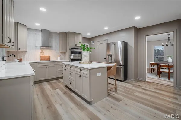 $1,150,000 | 11584 New London Drive, St. Louis, MO 63141