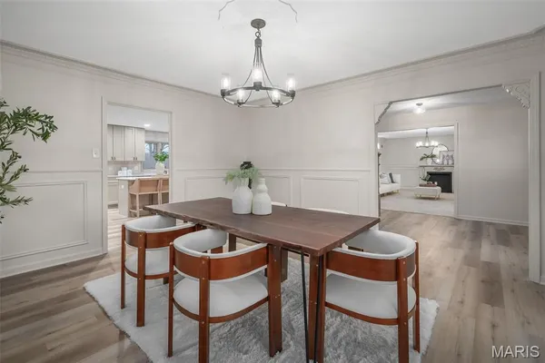 $1,150,000 | 11584 New London Drive, St. Louis, MO 63141