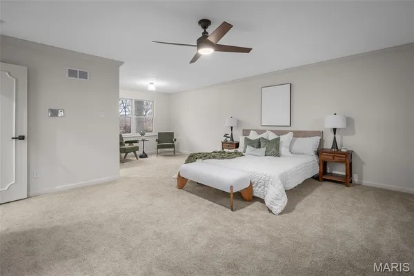 $1,150,000 | 11584 New London Drive, St. Louis, MO 63141