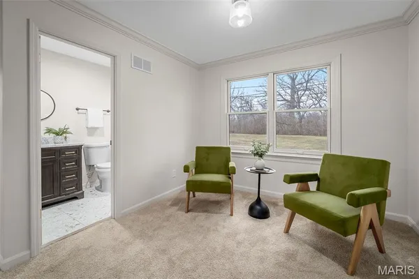 $1,150,000 | 11584 New London Drive, St. Louis, MO 63141