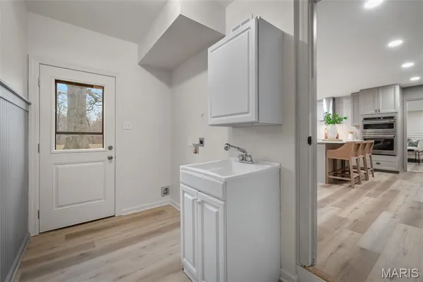 $1,150,000 | 11584 New London Drive, St. Louis, MO 63141